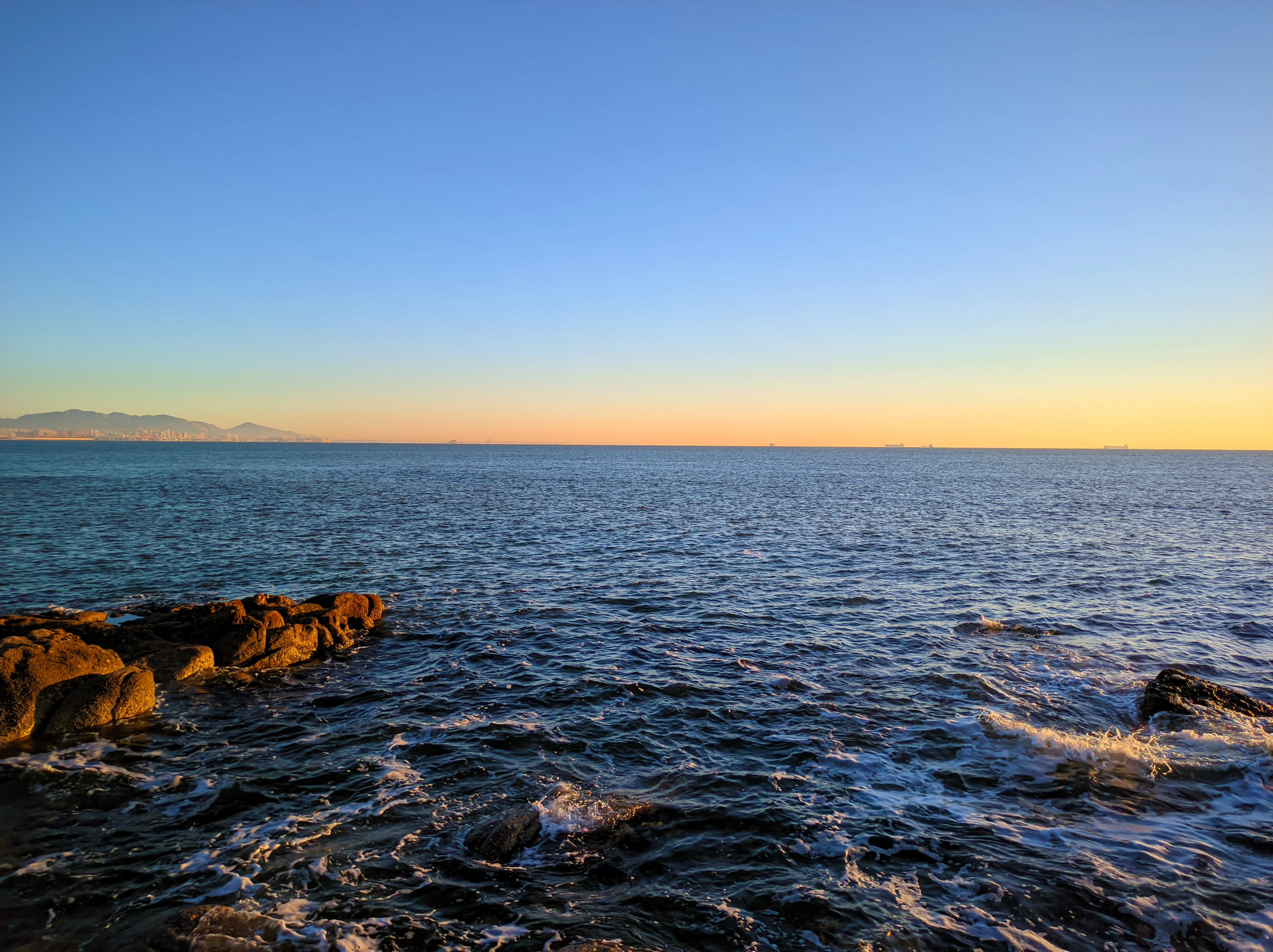 海上日升, 于北戴河鸽子窝公园
