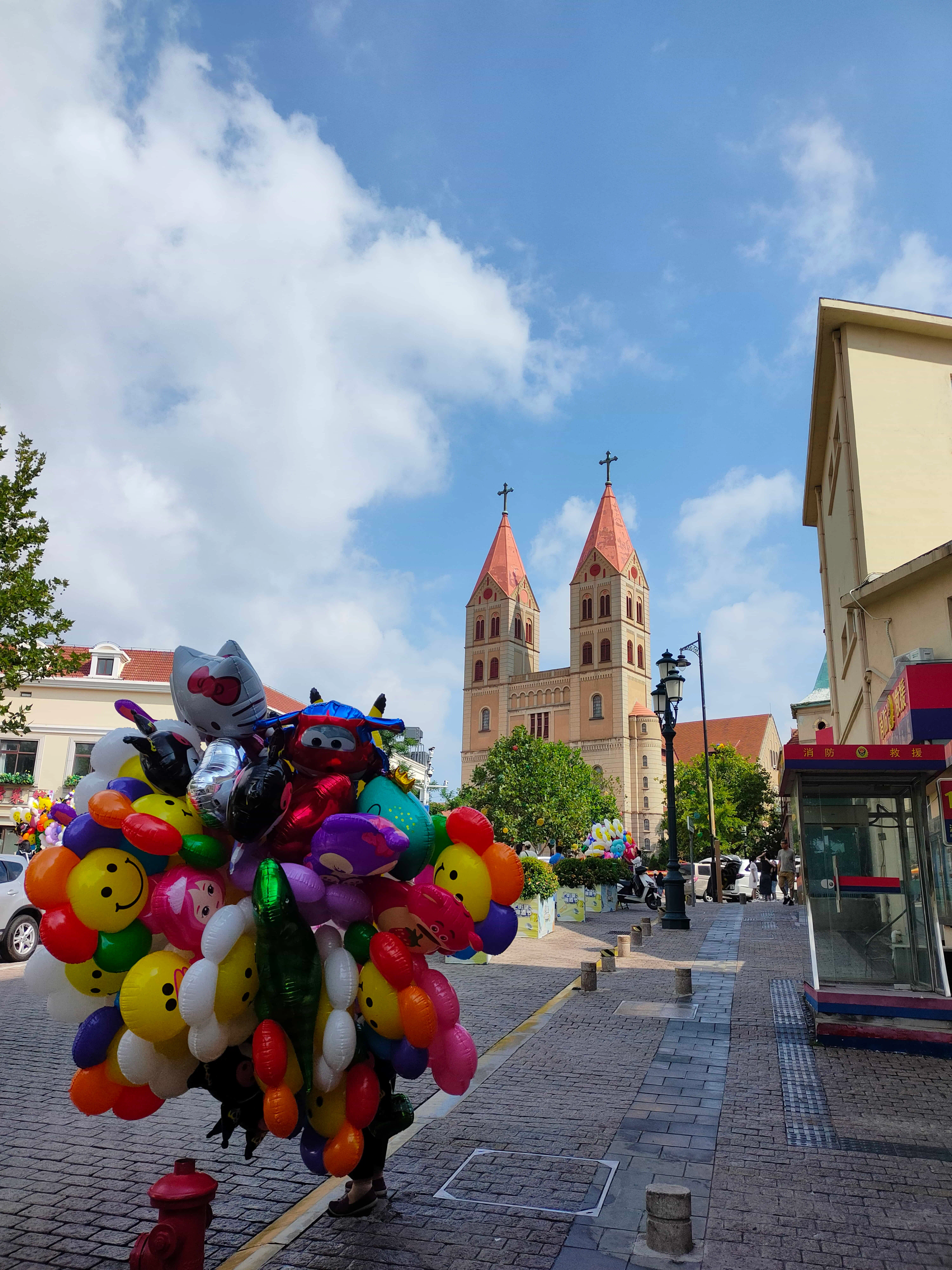 八月底, 青岛圣弥厄尔教堂